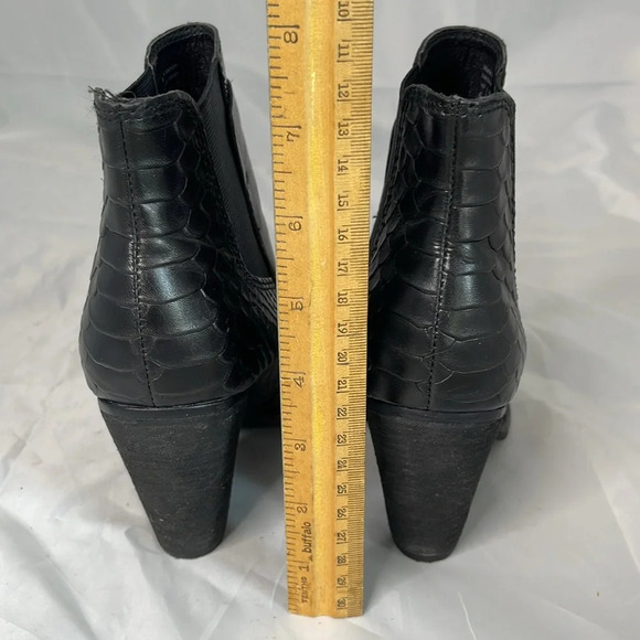 ALDO Western Snake Pattern Ankle Boots Black Genuine Leather Pull-On Size 6 - Picture 10 of 11